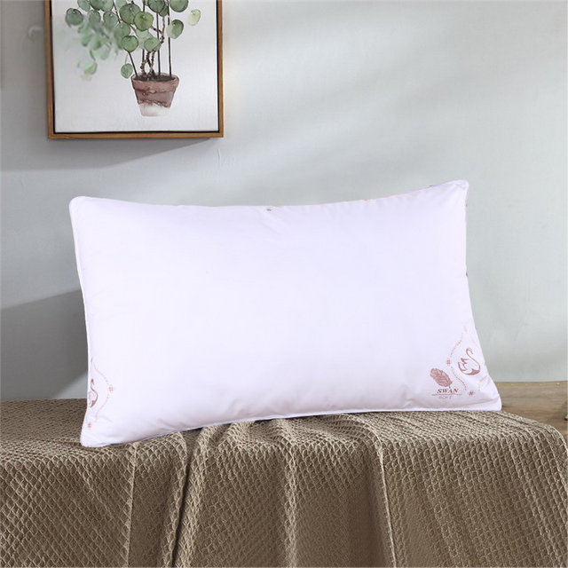 Almohada de dise&ntilde;o de logotipo de impresi&oacute;n personalizada de hotel